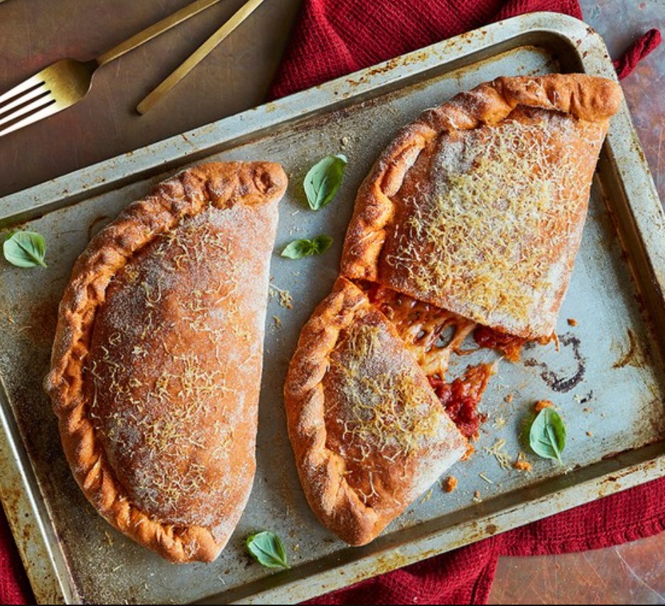 Hogyan Készíts Calzone-t 15 Perc Alatt: Egyszerű Recept