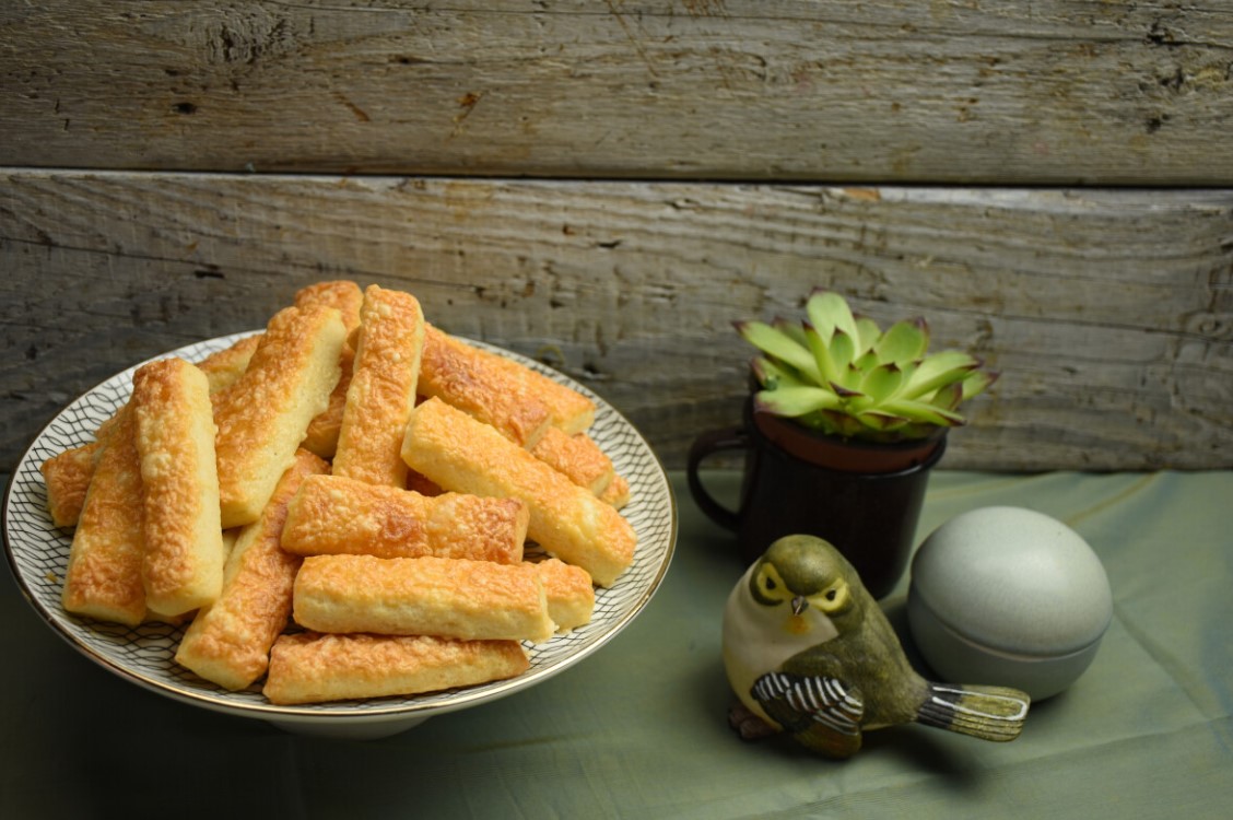 Hogyan Készíts legfinomabb sajtos rúd-t 15 minút Alatt: Egyszerű Recept