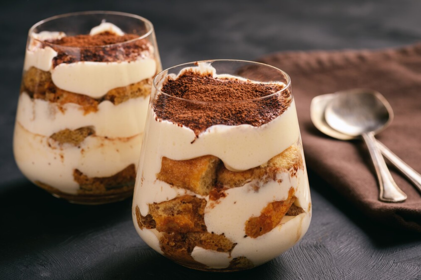 mascarpone tiramisu recept - Lépésről lépésre