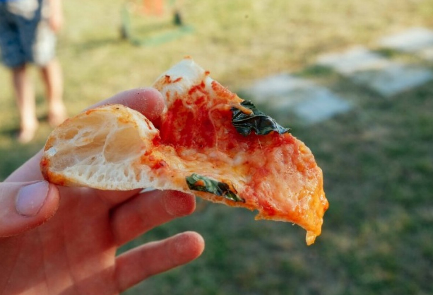 nápolyi pizza recept - Lépésről lépésre