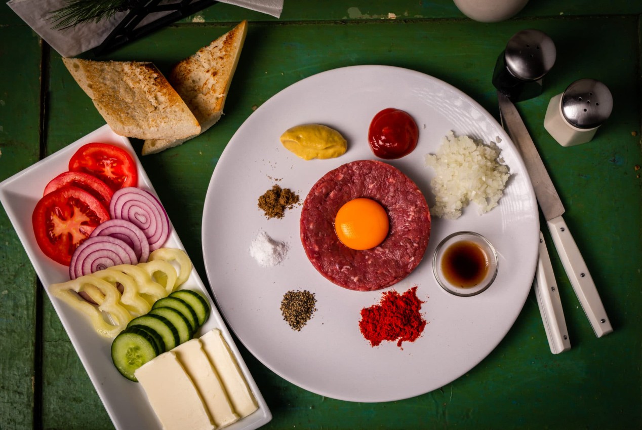 tatár beefsteak - Hozzávalók